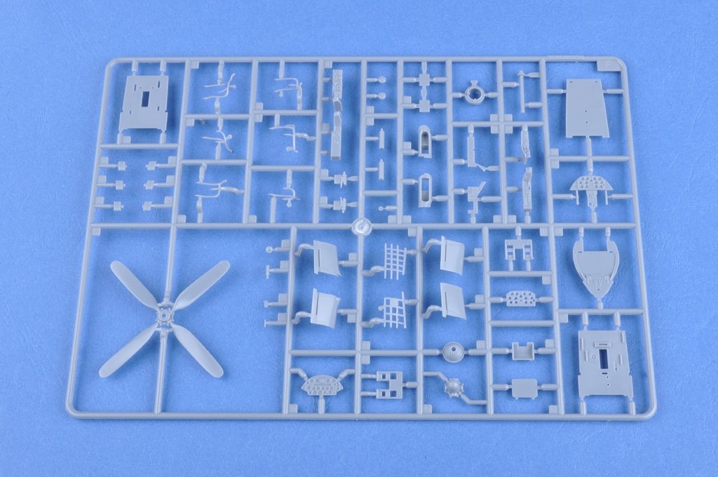 Hobby Boss 80392 F4U-7 Corsair 1/48 – immagine 9
