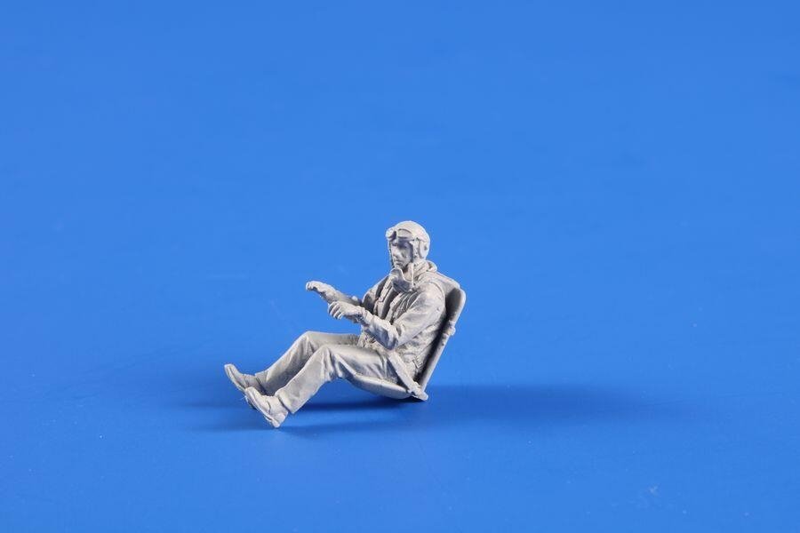 CMK F48361 P-51D Mustang Pilot ETO, Seated 1/48 – Bild 4