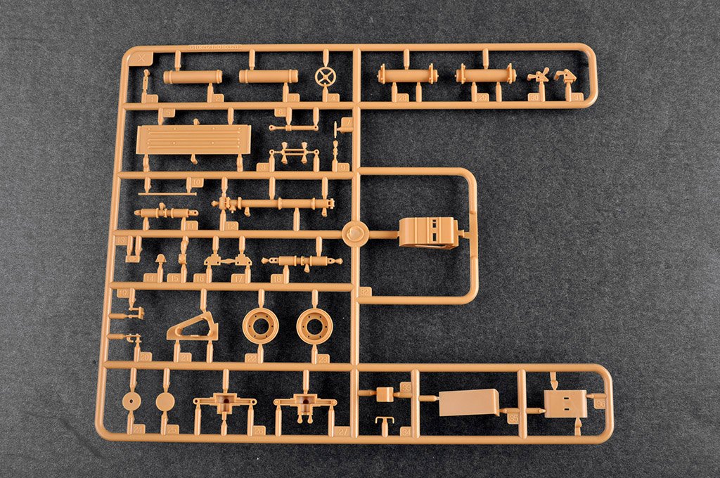 Trumpeter 01086 BAZ-6403 with ChMZAP-9990-071 trailer 1/35 – Bild 14