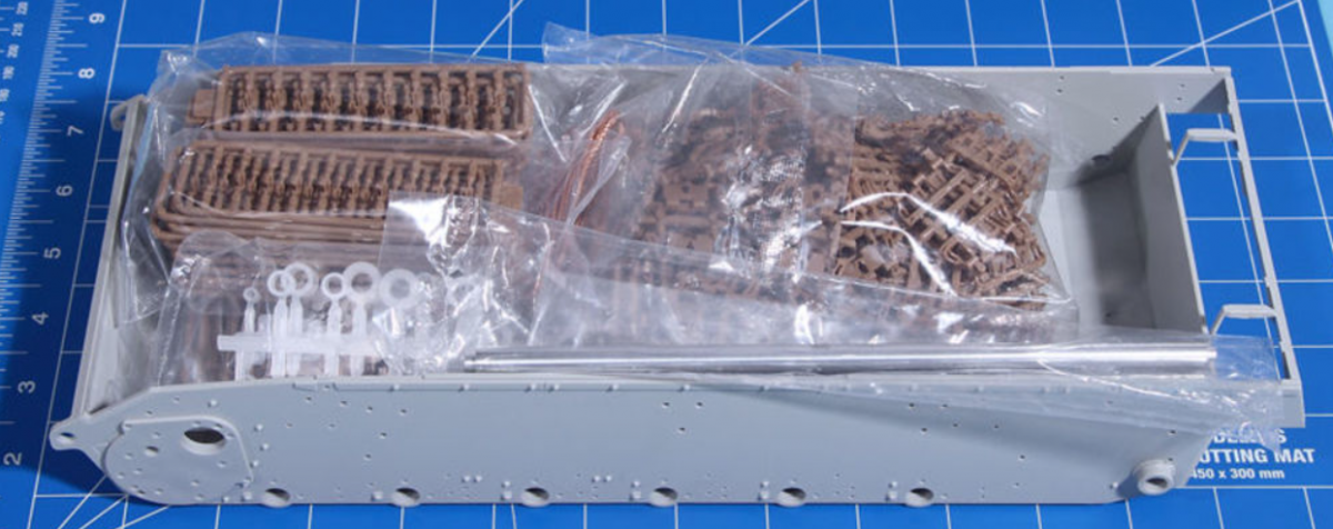 Heller 30320 STUG III AUSF. G 1/16 – immagine 4