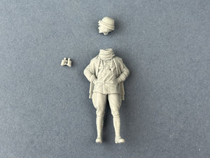 Copper State Models F32-057 Italian Airman in Roold crash helmet 1/32 – Bild 2