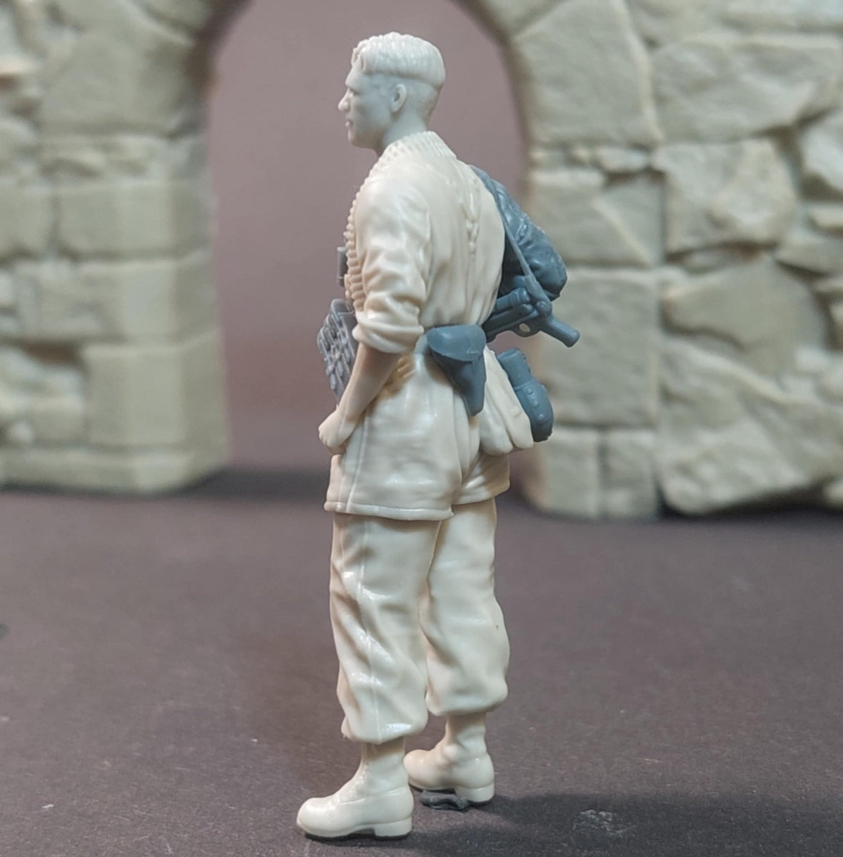 Panzer Art FI35-248 German fallschirmjager MG34 ammo carrier 1/35 – Bild 2
