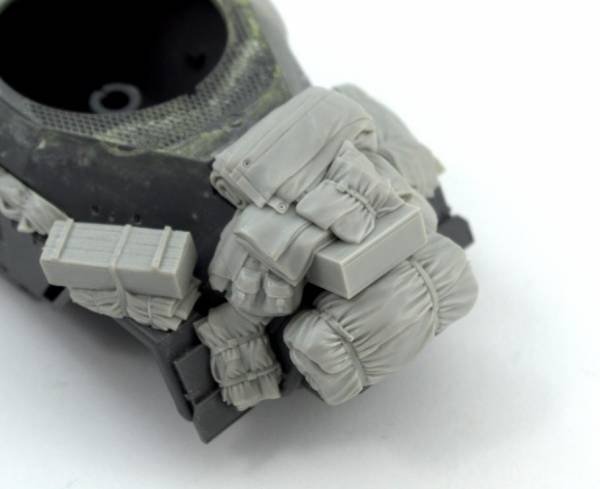 Panzer Art RE35-523 Stowage set for Sd.Kfz 222 1/35 – image 3