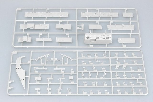 Trumpeter 05753 USS Dwight D.Eisenhower CVN-69 1978 1/700 – immagine 13