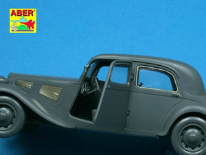 Aber 35231 Citroen Traction 11CV Staff Car 1/35 – Bild 8