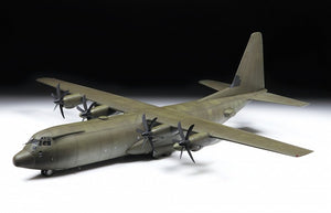 Zvezda 7325 American Military Transport Plane C-130J 1/72 – Bild 3