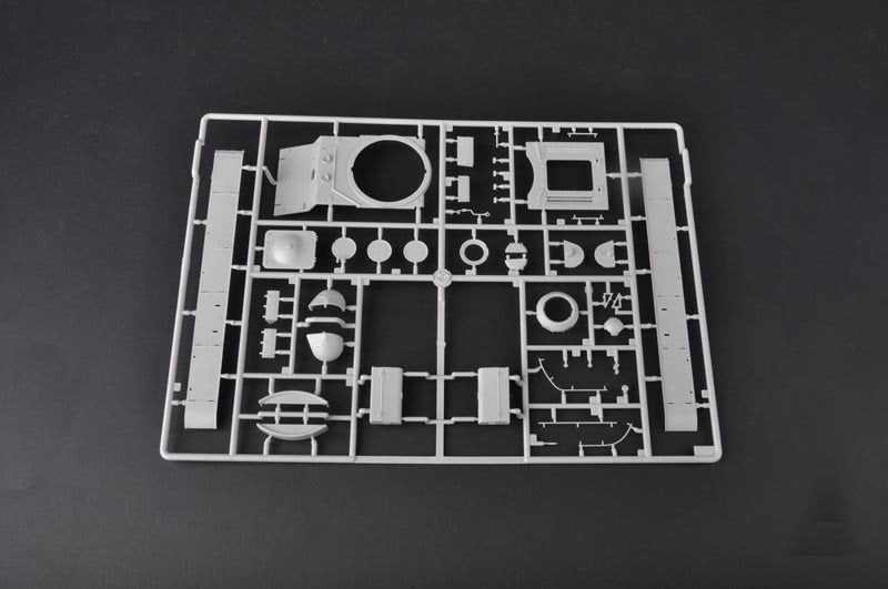 Trumpeter 01570 Char lourd soviétique KV-122 (1/35) – image 8