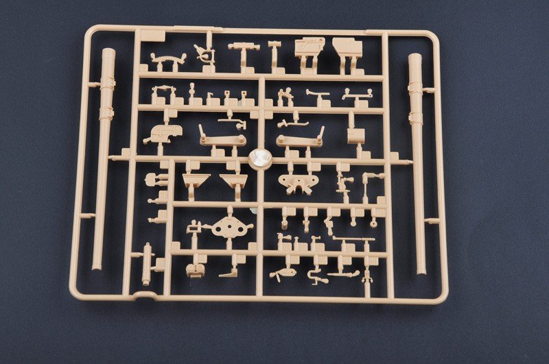 Trumpeter 02329 Soviet D-30 122mm Howitzer - Late Version 1/35 – immagine 9