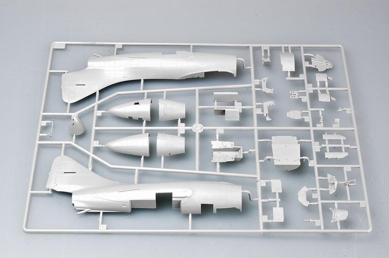 Trumpeter 02834 US.NAVY F9F-3 PANTHER 1/48 – image 3