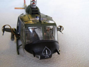 Revell 04476 Bell UH-1 Huey Hog 1/48 – Bild 2
