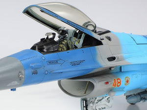 Tamiya 61106 F-16C/N AGRESSEUR/ADVERSAIRE 1/48 – image 5