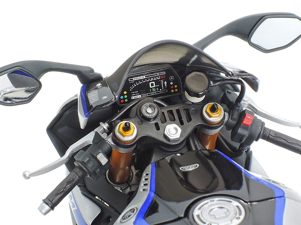 Tamiya 14133 Yamaha YZF-R1M 1/12 – image 7