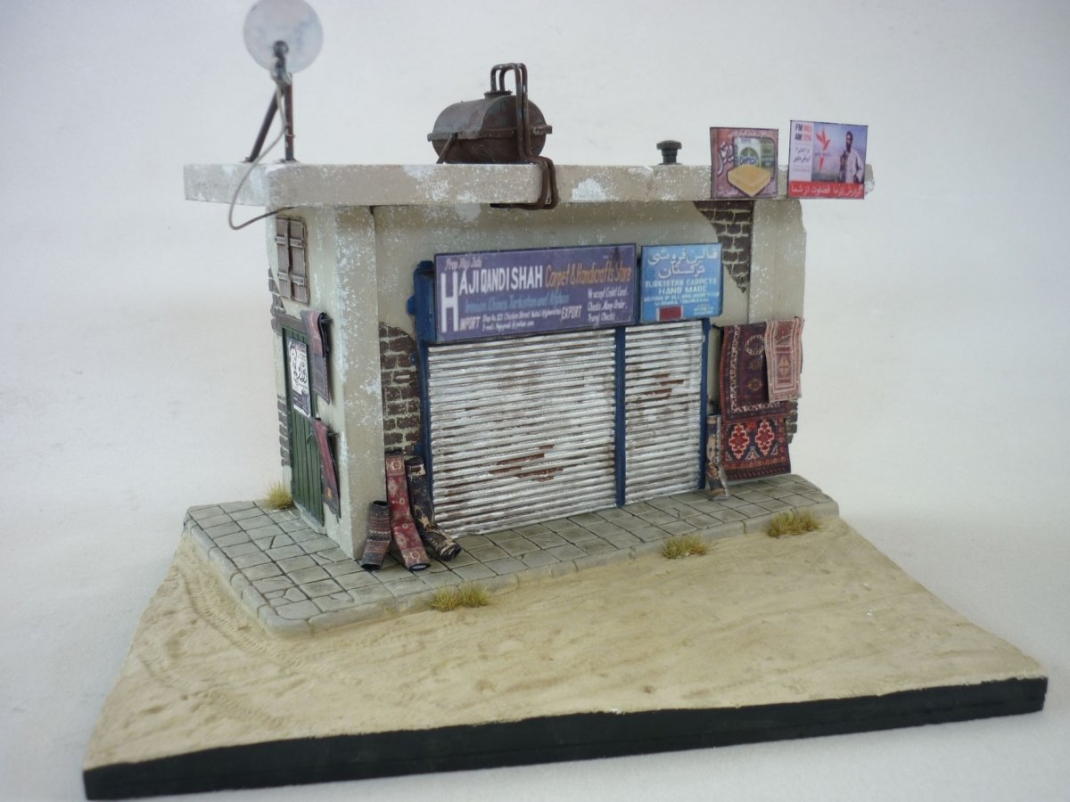 RT-Diorama 35268 Socle de diorama : « Le magasin de tapis » 1/35 – image 7
