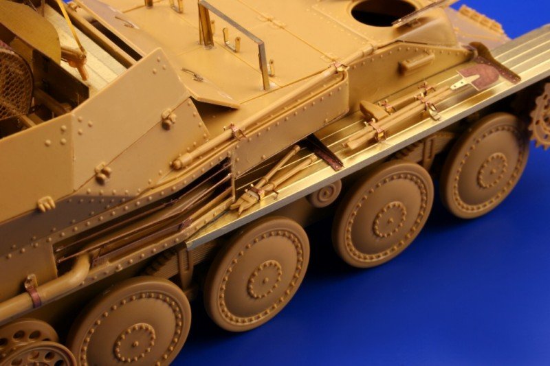 Eduard 36046 Flakpanzer 38 (Gepard) exterior 1/35 Italeri – immagine 5