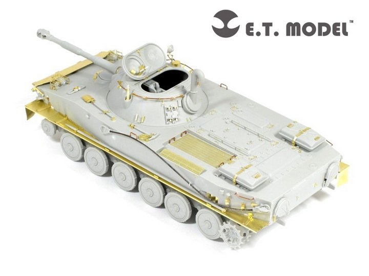 E.T. Model E35-081 Russian PT-76B Light Amphibious Tank (For TRUMPETER 00381) 1/35 – zdjęcie 4