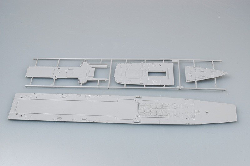 Trumpeter 04522 Russian Cruiser Pyotr Velikiy 1/350 – immagine 10