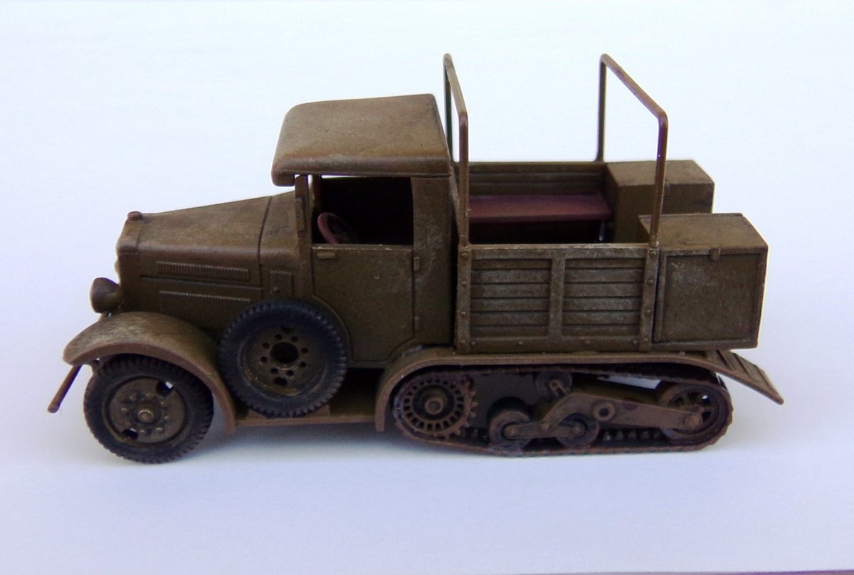 First to Fight PL042 Polski ciągnik półgąsienicowy C4P 1/72 – zdjęcie 3