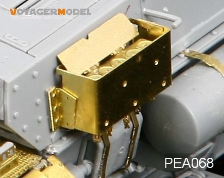 Voyager Model PEA068 WWII Panzer Smoke Candle Rack (1942-1943) (For ALL) 1/35 – Bild 5