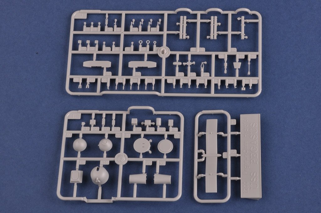 Hobby Boss 82005 USS Pegasus PHM 1 1/200 – image 4