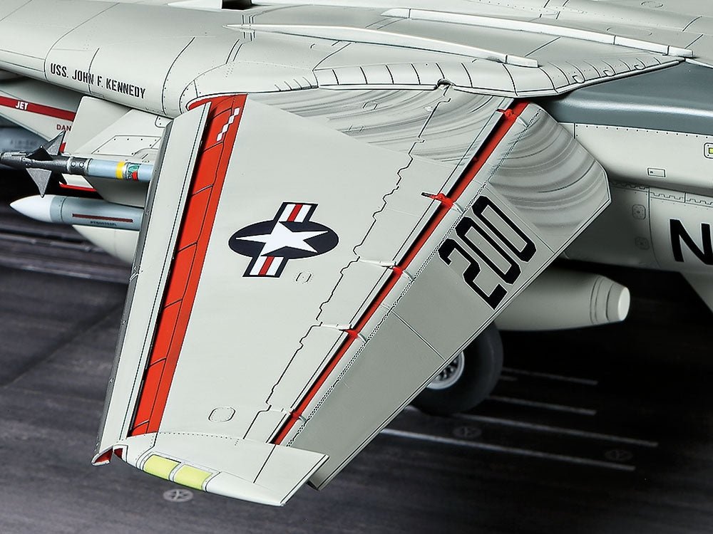Tamiya 61122 Grumman F-14A Tomcat (Late Model) Carrier Launch Set 1/48 – image 16