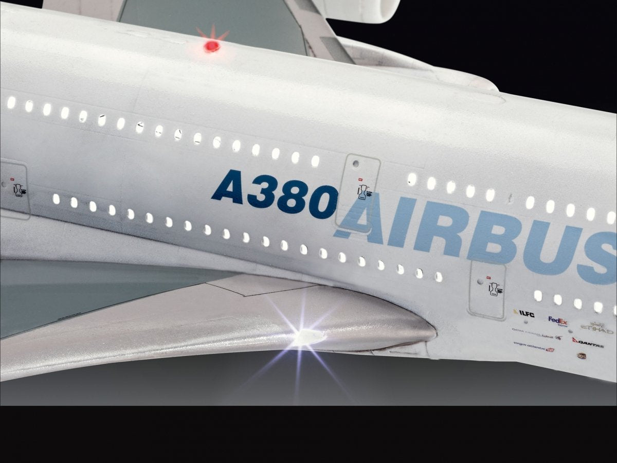 Revell 00453 Airbus A380-800 Technique 1/144 – image 3