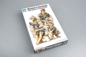 Trumpeter 00421 Modern German ISAF Soldiers in Afghanistan 1/35 – image 3