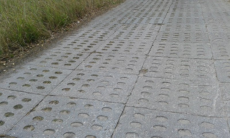 Eureka XXL E-018 Modern Concrete Road Panels (Perforated) 1/35 – Bild 7