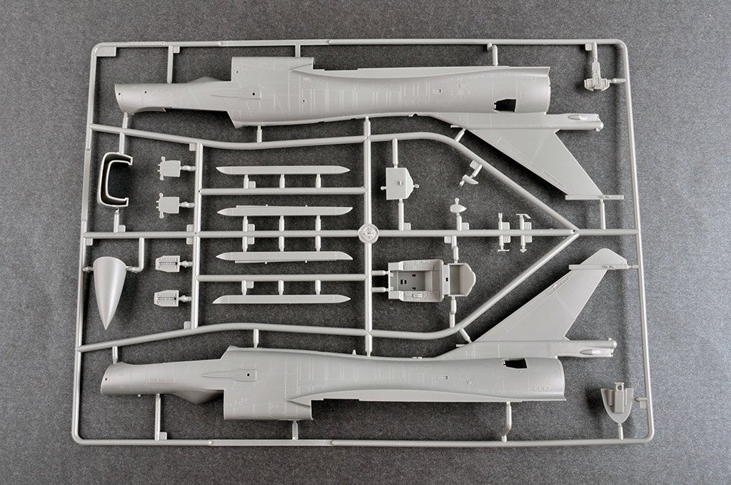Trumpeter 05826 PLAAF J-10C Vigorous Dragon 1/48 – Bild 8