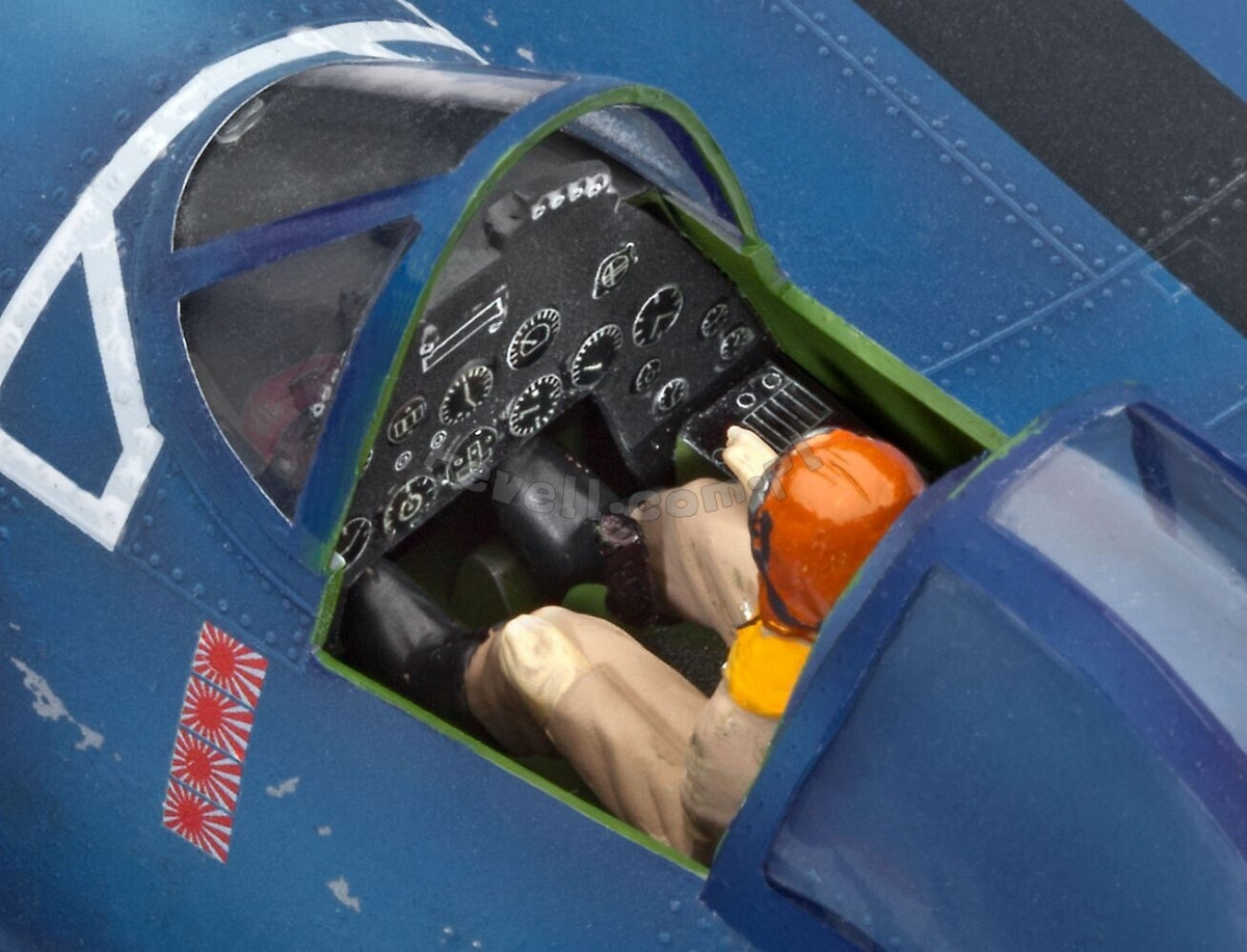 Revell 64781 Vought F4U-1A Corsair - model set 1/32 – Bild 6