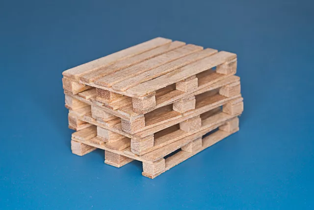 RB Model 35D30 4 x natural wood pallets self assembly kit 1/35 – immagine 3
