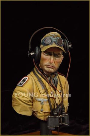 Young Miniatures YM1802 Officier de char DAK 1/10 – image 2