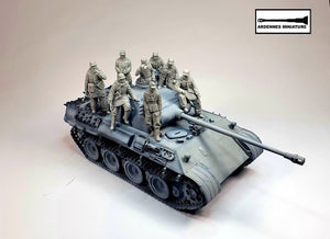 Ardennes Miniature 35025 GERMAN SOLDIER 1944-1945 1/35 – immagine 5