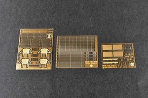 Trumpeter 01026 Russian 9P140 TEL of 9K57 Uragan Multiple Launch Rocket System 1/35 – immagine 13