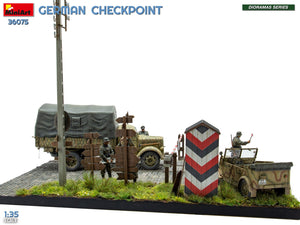MiniArt 36075 German Checkpoint. 3t Cargo Truck 3,6-36S &amp;amp; Kfz.1 Type 170VK w/ Feldgendarmerie. Big Set 1/35 – immagine 4