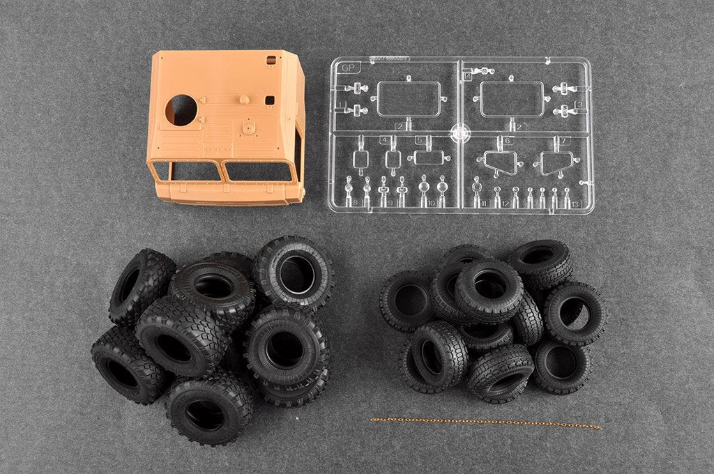 Trumpeter 01086 BAZ-6403 with ChMZAP-9990-071 trailer 1/35 – Bild 7