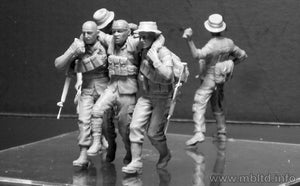 Master Box 35107 HEAD FOR THE HUEY VIETNAM (1/35) – image 4