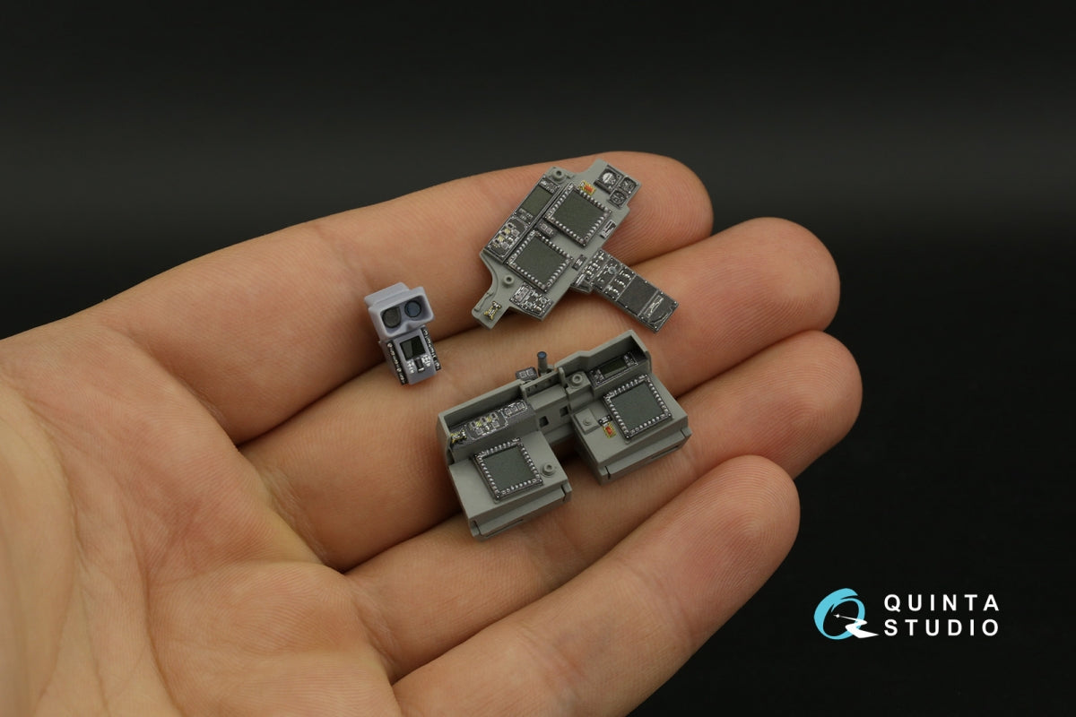 Quinta Studio QD+35106 AH-64D 3D-Printed &amp;amp; coloured Interior on decal paper (Takom) (with 3D-printed resin parts) 1/35 – Bild 3