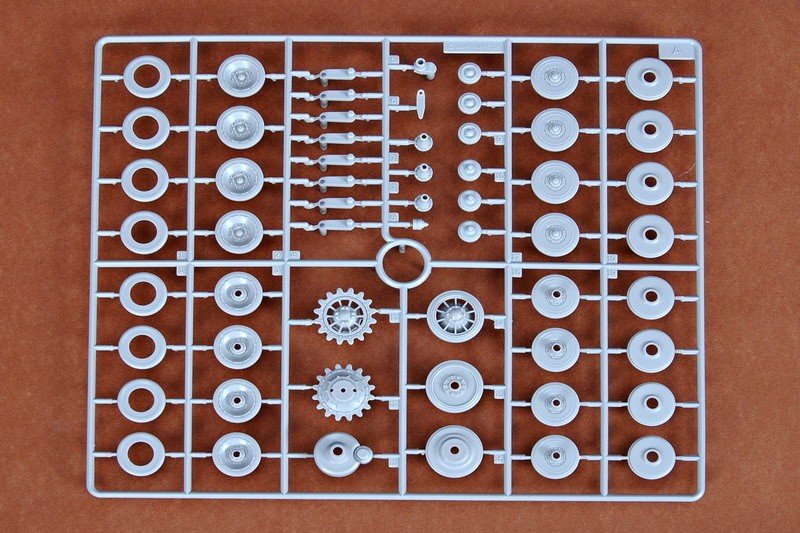 Trumpeter 00350 German 12.8cm Selbstfahrlafette L/6 Sturer Emil 1/35 – immagine 9