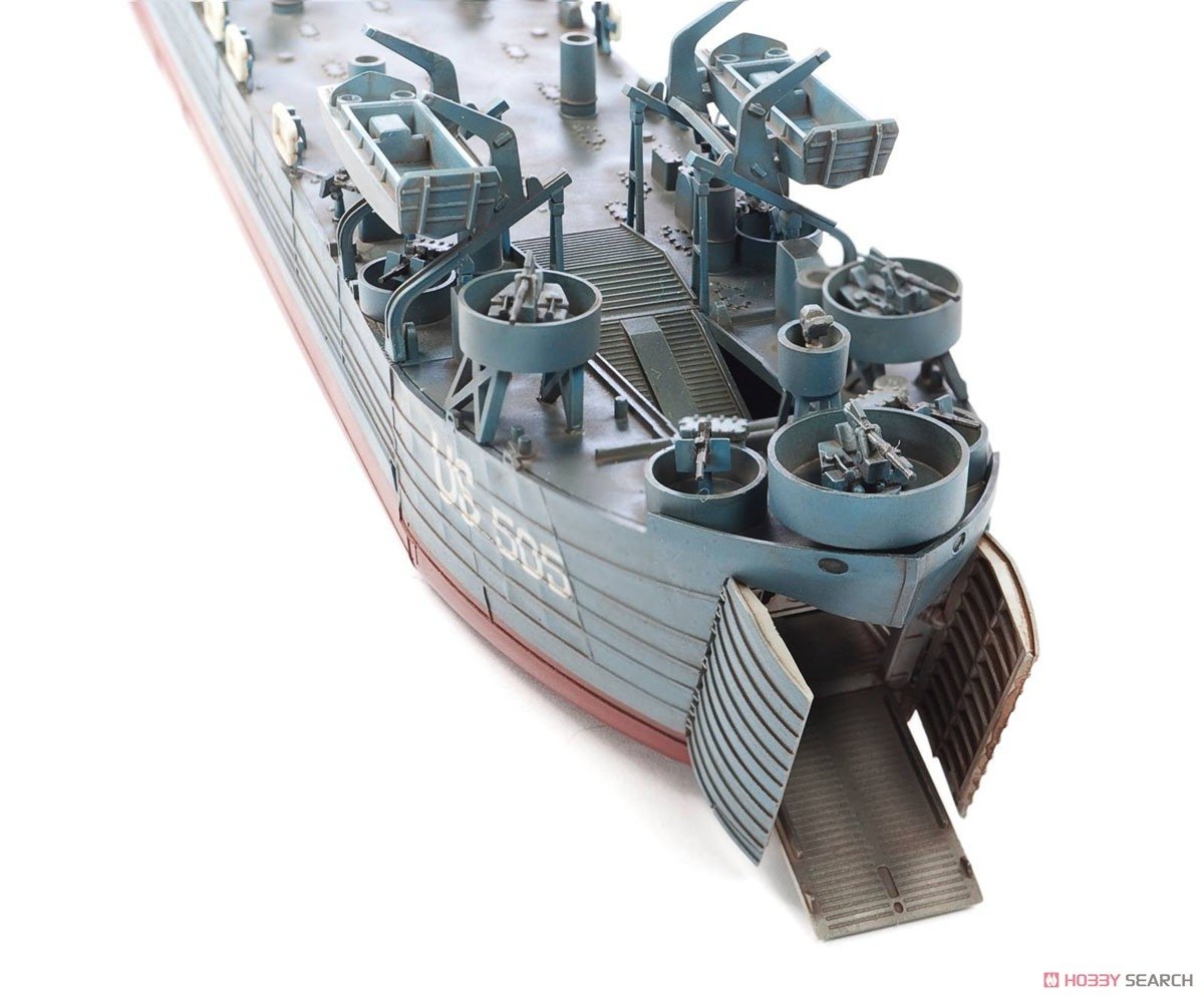 AFV Club SE73519 US Navy Type 2 LSTs LST-491 Class Landing Ship Tank 1/350 – image 5