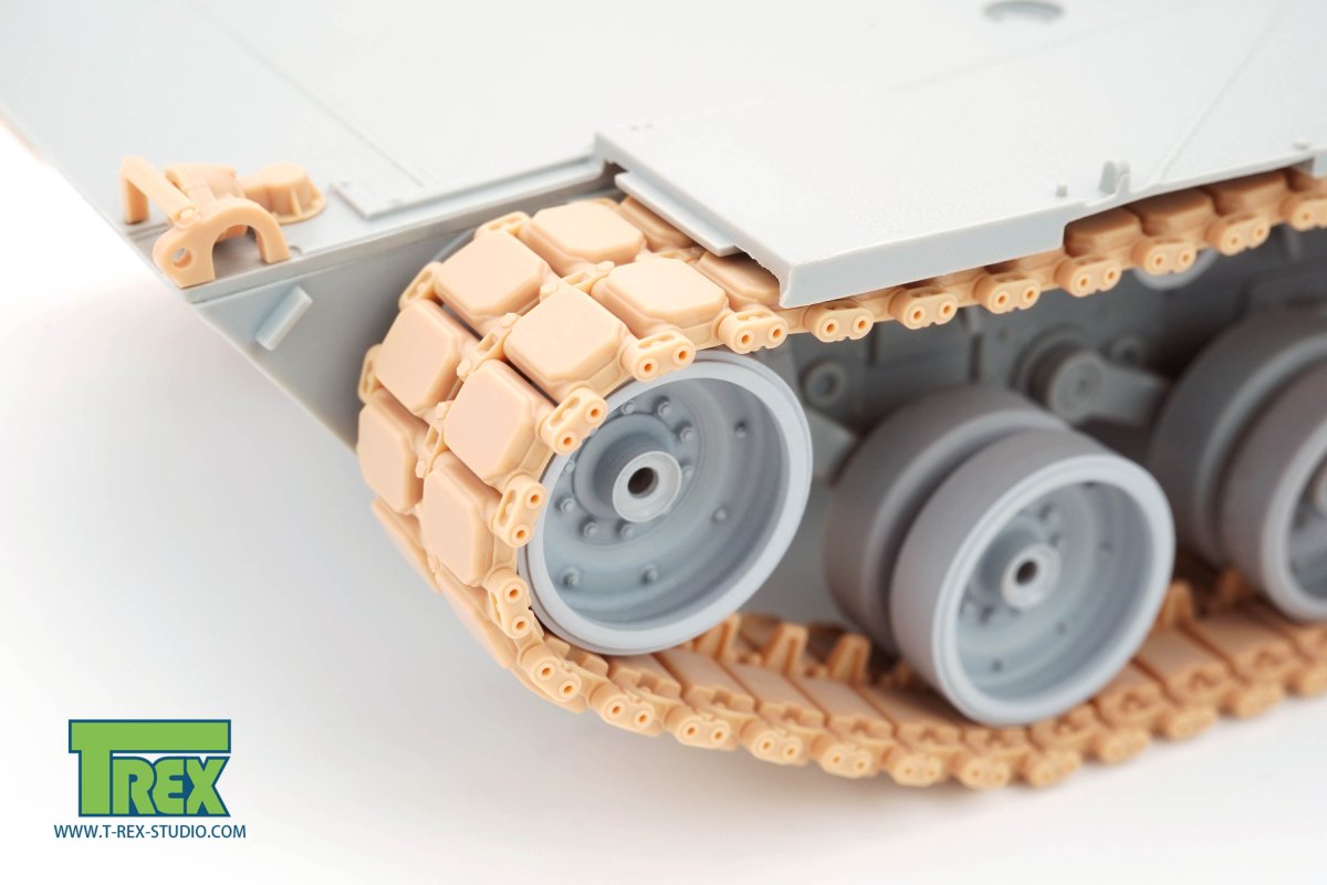 T-Rex Studio TR85047 M1A1 Abrams T-158 Tracks Old Version 1/35 – image 2