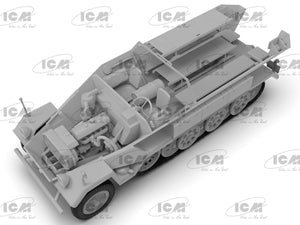ICM 35113 Krankenpanzerwagen Sd.Kfz. 251/8 Ausf А, livery variant for the Eastern Front, 1941-42 1/35 – Bild 7