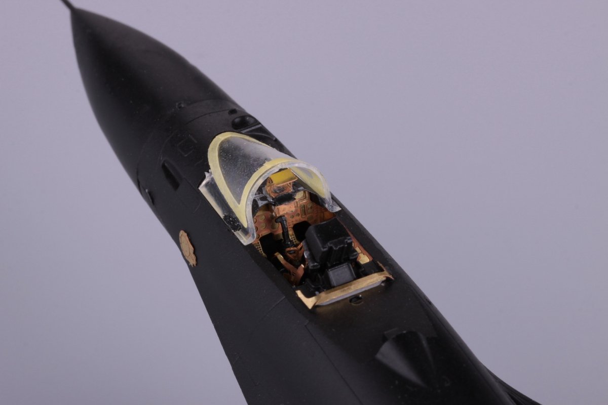Eduard 73580 Su-33 Flanker D ZVEZDA 1/72 – Bild 6