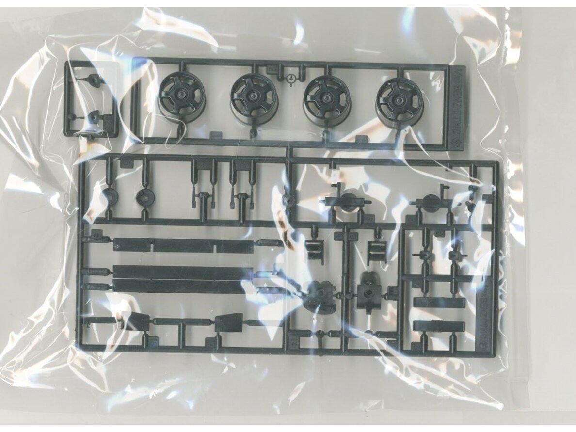 Fujimi 126821 Mercedes-Benz AMG C-class DTM &amp;#39;94 1/24 – image 4