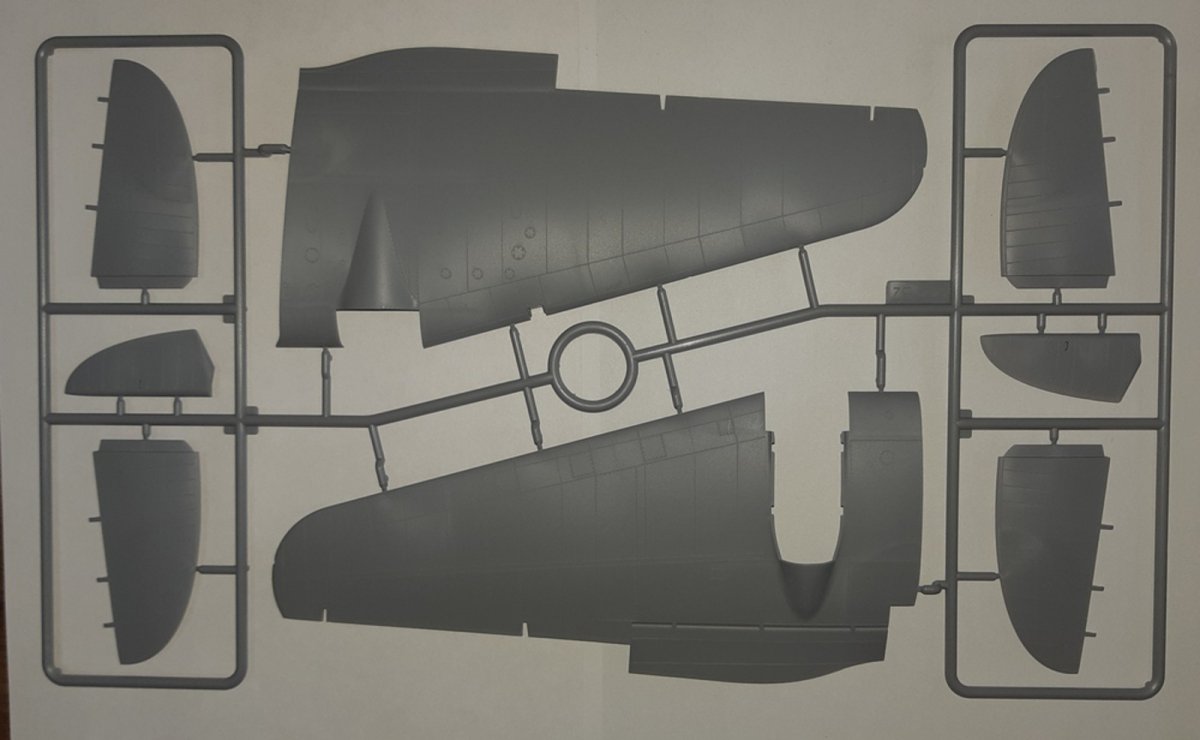 ICM 48263 He 111H-16, WWII German Bomber 1/48 – immagine 3