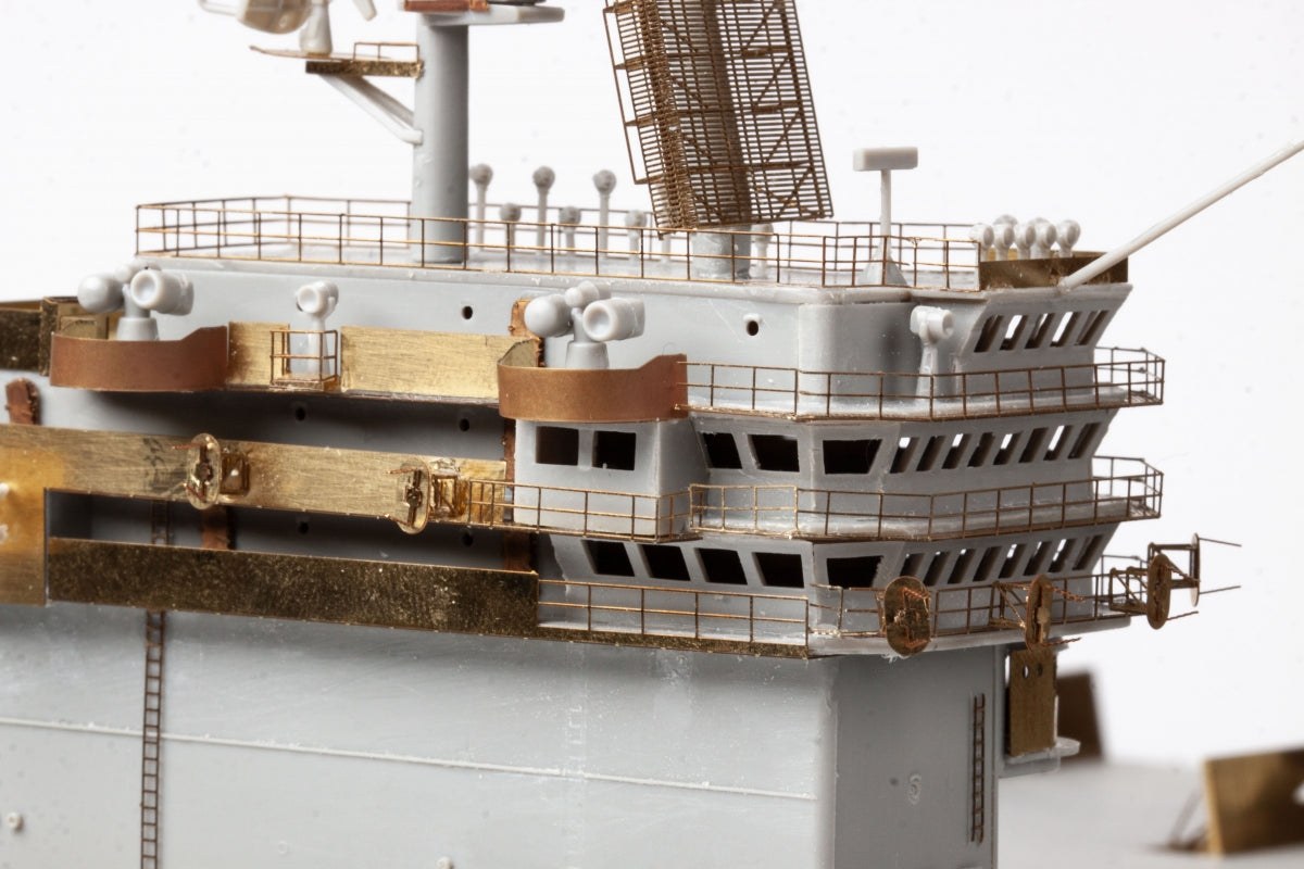 Eduard 53301 USS Nimitz CVN-68 part 7 Trumpeter 1/350 – Bild 6