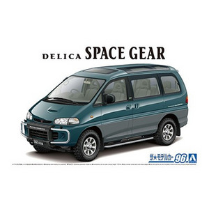 Aoshima 06140 Mitsubishi PE8W Delica Space Gear '96 1/24