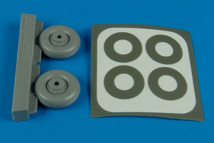 Aires 4495 Macchi MC.200 Saetta roues et masques de peinture 1/48 Autres