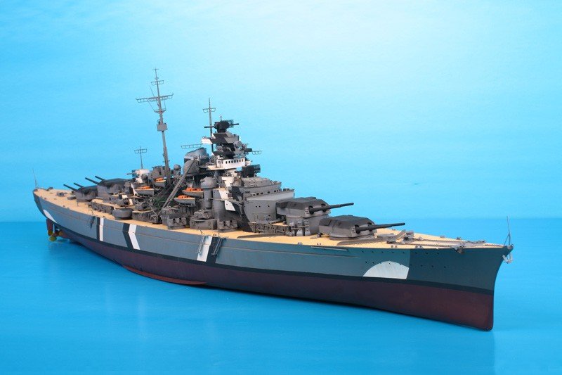 Trumpeter 03702 German Bismarck Battleship 1/200 – image 16
