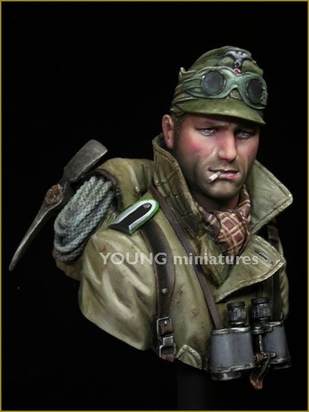 Young Miniatures YM1836 GERMAN GEBIRGSJAGER 1942 1/10 – image 8
