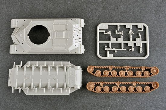 Trumpeter 07154 Soviet T-10M Heavy Tank 1/72 – imagen 4
